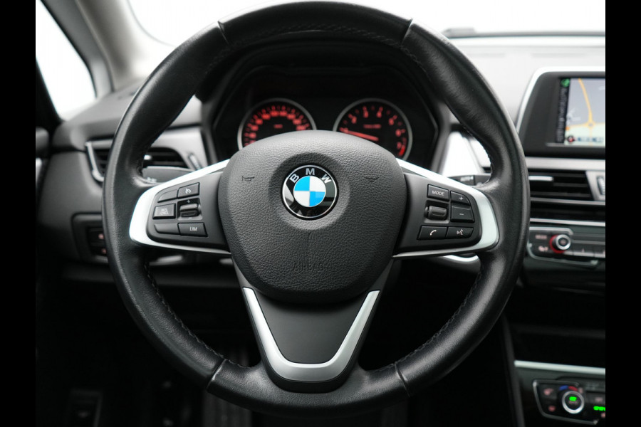BMW 2 Serie Active Tourer 218i High Executive 136pk Dealer O.H. | Panodak | Voorstoelen Verwarmd | Keyless | LED Koplampen | Cruise Control | Navigatie |