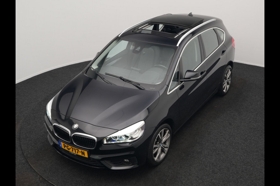 BMW 2 Serie Active Tourer 218i High Executive 136pk Dealer O.H. | Panodak | Voorstoelen Verwarmd | Keyless | LED Koplampen | Cruise Control | Navigatie |