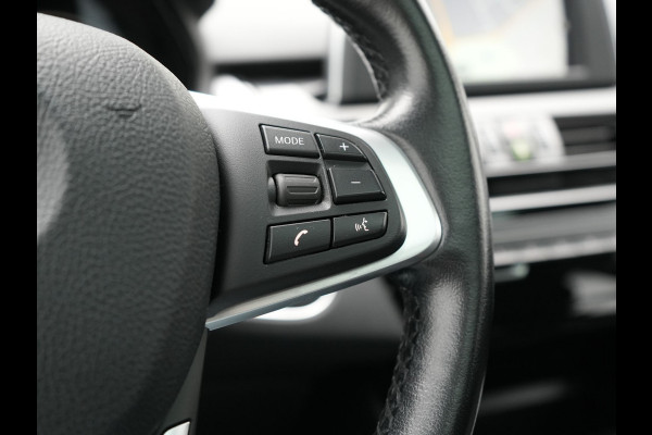 BMW 2 Serie Active Tourer 218i High Executive 136pk Dealer O.H. | Panodak | Voorstoelen Verwarmd | Keyless | LED Koplampen | Cruise Control | Navigatie |