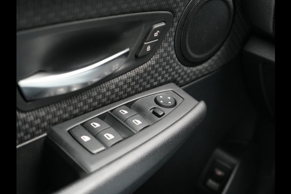 BMW 2 Serie Active Tourer 218i High Executive 136pk Dealer O.H. | Panodak | Voorstoelen Verwarmd | Keyless | LED Koplampen | Cruise Control | Navigatie |