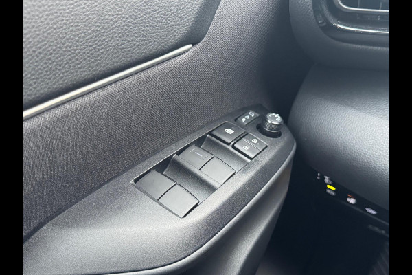 Toyota Yaris Cross 1.5 Hybrid 130pk Dynamic Plus Comfort Pack | Dodehoekherkenning, Parkeersensoren, Stoel + Stuurverwarming