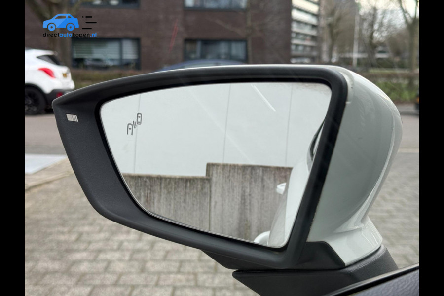Seat Arona 1.0 TSI Style Business Intense | Carplay | Camera | Adaptieve cruise control | Dodehoek spiegels