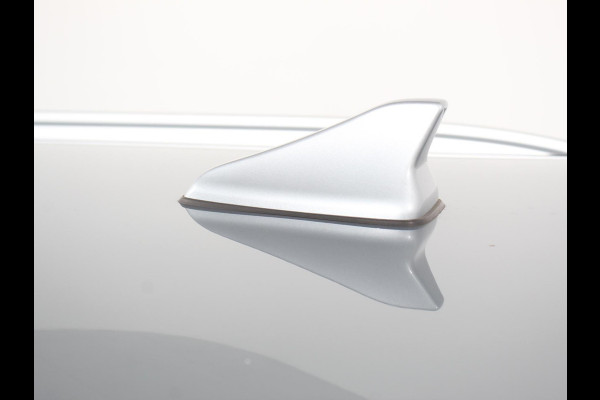 Kia Ceed Sportswagon 1.6 GDI PHEV AUTOMAAT DynamicLine | Navigatie | Apple carplay/Android Auto | Cruise Control | Lichtmetalen Velgen | Climate Control