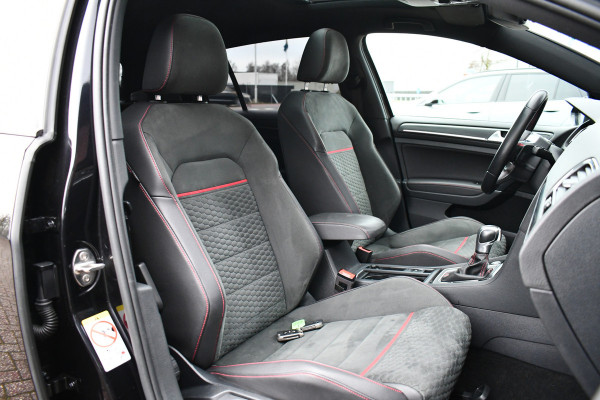 Volkswagen Golf 2.0 TSI GTI Performance Pano ACC 19inch Keyless Alcantara