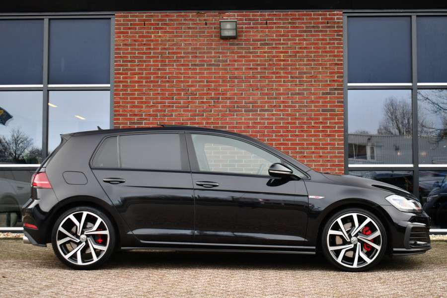 Volkswagen Golf 2.0 TSI GTI Performance Pano ACC 19inch Keyless Alcantara