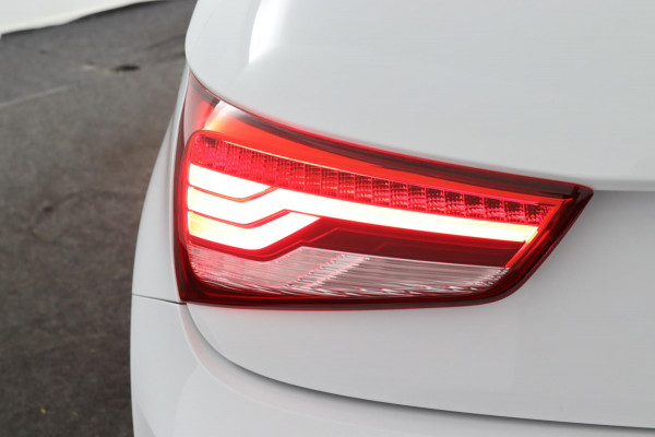 Audi A1 Sportback 1.0 TFSI Sport S line*AUTOM.*A/C*CRUISE*