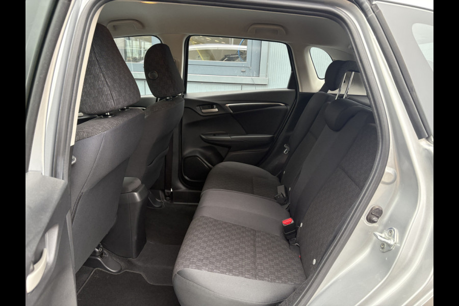 Honda Jazz 1.3 i-VTEC Comfort Automaat NAVI/CRUISE/AIRCO/DAB/PDC/TREKHAAK/STOELVERWARMING