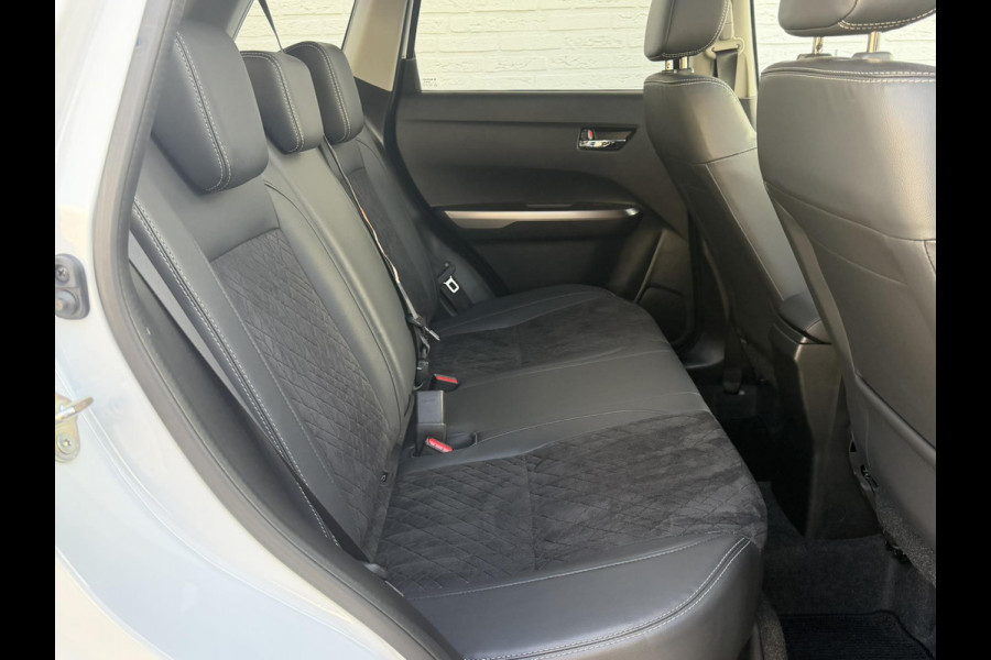 Suzuki Vitara 1.5 Hybrid Panorama Full led Automaat Camera+Pdc Stoelverwarming Adapt. Cruise Navi