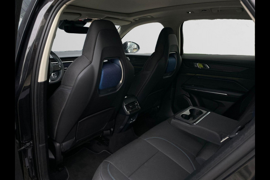 Lynk & Co RS Shadow Edition 01 1.5 262PK Pano 360° Navi Adapt cruise 262PK Elekr. Achterklep