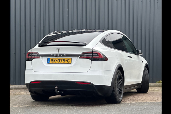 Tesla Model X 75D Base 6p.