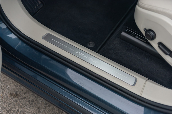 Volvo XC90 T8 Aut. LongRange Plus Bright Leder ACC Parkeercamera Trekhaak 455pk