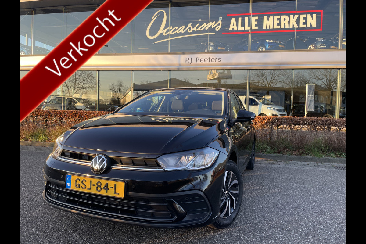 Volkswagen Polo 1.0 TSI Life Edition Achteruitrijcamera - Airco - Parkeersensoren voor en achter - Navigatiesysteem - Cruise control - Bluetooth - Stuur multifunctioneel - Start/stop systeem - Licht metalen velgen 15 inch - Radi