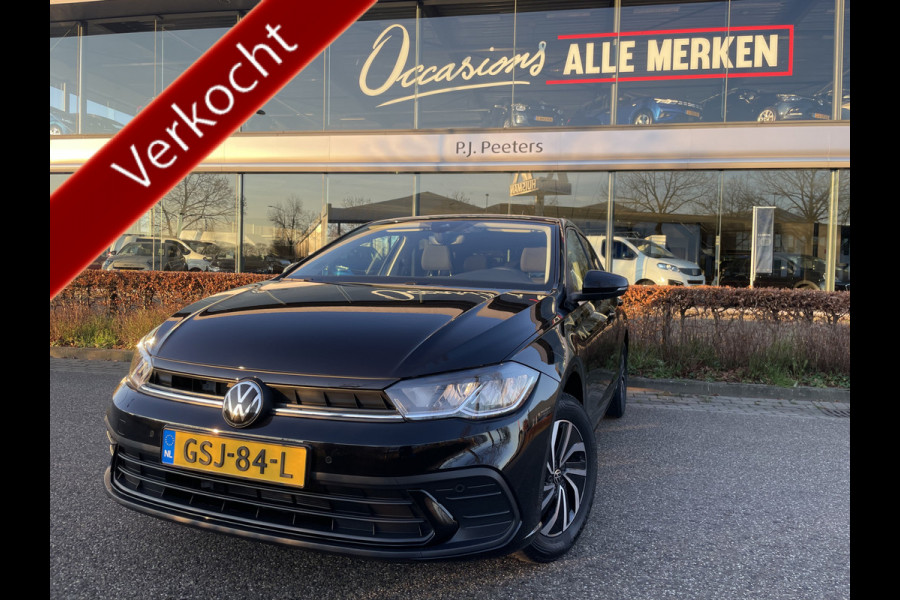 Volkswagen Polo 1.0 TSI Life Edition Achteruitrijcamera - Airco - Parkeersensoren voor en achter - Navigatiesysteem - Cruise control - Bluetooth - Stuur multifunctioneel - Start/stop systeem - Licht metalen velgen 15 inch - Radi