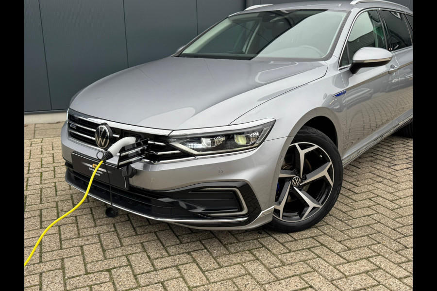 Volkswagen Passat Variant 1.4 TSI PHEV GTE * Virtual Cockpit * Alcantara * IQ Light * Side Assist *