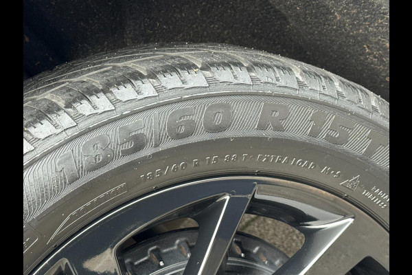 Volkswagen Polo 1.0 TSI Highline Business - Navigatie / Apple CarPlay I Airco I Sport velgen I LED I Dealer onderhouden