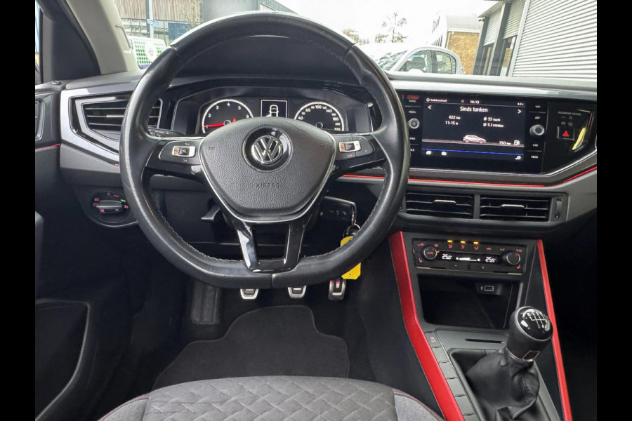 Volkswagen Polo 1.0 TSI Highline Business - Navigatie / Apple CarPlay I Airco I Sport velgen I LED I Dealer onderhouden