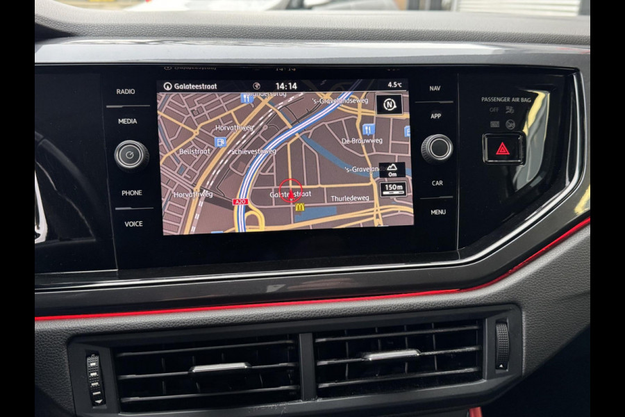 Volkswagen Polo 1.0 TSI Highline Business - Navigatie / Apple CarPlay I Airco I Sport velgen I LED I Dealer onderhouden