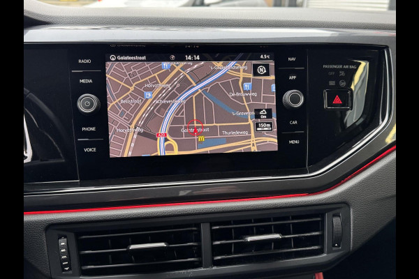 Volkswagen Polo 1.0 TSI Highline Business - Navigatie / Apple CarPlay I Airco I Sport velgen I LED I Dealer onderhouden