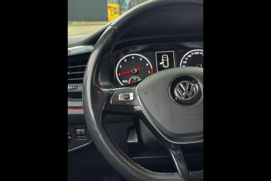 Volkswagen Polo 1.0 TSI Highline Business - Navigatie / Apple CarPlay I Airco I Sport velgen I LED I Dealer onderhouden