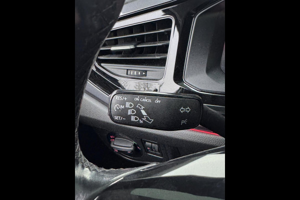 Volkswagen Polo 1.0 TSI Highline Business - Navigatie / Apple CarPlay I Airco I Sport velgen I LED I Dealer onderhouden
