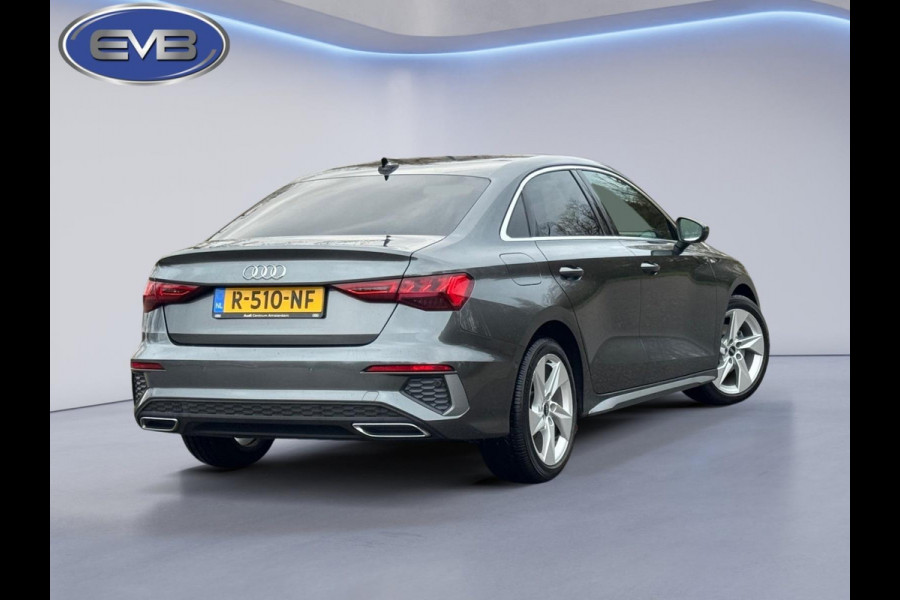 Audi A3 Limousine 30 TFSI S edition, 2 X S- LINE,matrix led, daytona grijs, 1 e eigenaar, 1/2 leder, 's, NL auto nap