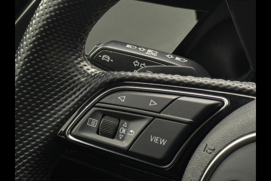 Audi A3 Limousine 30 TFSI S edition, 2 X S- LINE,matrix led, daytona grijs, 1 e eigenaar, 1/2 leder, 's, NL auto nap