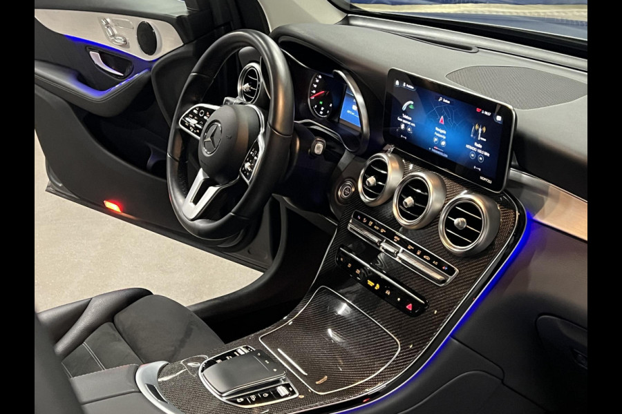 Mercedes-Benz GLC 300e 4MATIC *17.762KM | AMG | Open dak | Adaptive cruise | Stoel-/stuurverwarming