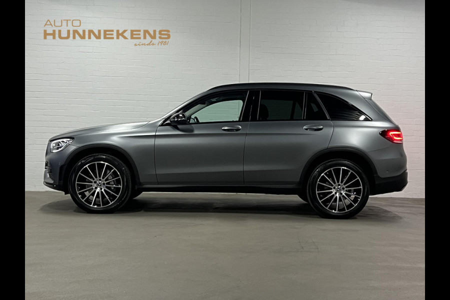 Mercedes-Benz GLC 300e 4MATIC *17.762KM | AMG | Open dak | Adaptive cruise | Stoel-/stuurverwarming
