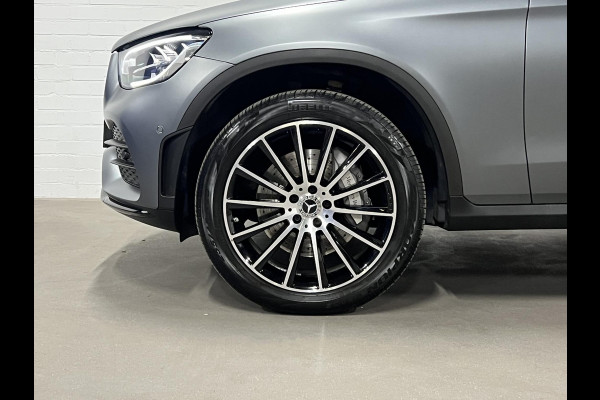 Mercedes-Benz GLC 300e 4MATIC *17.762KM | AMG | Open dak | Adaptive cruise | Stoel-/stuurverwarming
