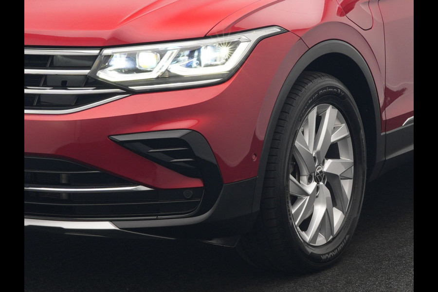 Volkswagen Tiguan 1.4 TSI eHybrid Elegance Plug In Hybrid 245pk Dealer O.H. PHEV | Trekhaak Af Fabriek | Panodak | Head Up | Adaptive Cruise | 360 Camera | Alcantara Stoelen Massage & Verwarmd | IQ Light | Sfeerverlichting | Stuur Verwarmd | Apple Carplay |