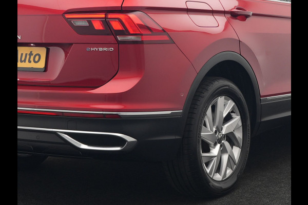 Volkswagen Tiguan 1.4 TSI eHybrid Elegance Plug In Hybrid 245pk Dealer O.H. PHEV | Trekhaak Af Fabriek | Panodak | Head Up | Adaptive Cruise | 360 Camera | Alcantara Stoelen Massage & Verwarmd | IQ Light | Sfeerverlichting | Stuur Verwarmd | Apple Carplay |