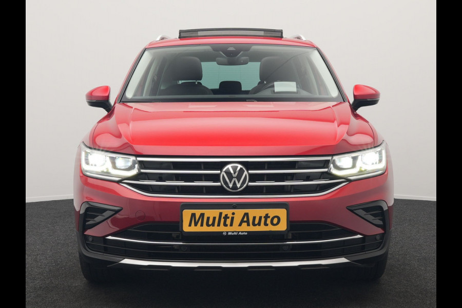 Volkswagen Tiguan 1.4 TSI eHybrid Elegance Plug In Hybrid 245pk Dealer O.H. PHEV | Trekhaak Af Fabriek | Panodak | Head Up | Adaptive Cruise | 360 Camera | Alcantara Stoelen Massage & Verwarmd | IQ Light | Sfeerverlichting | Stuur Verwarmd | Apple Carplay |