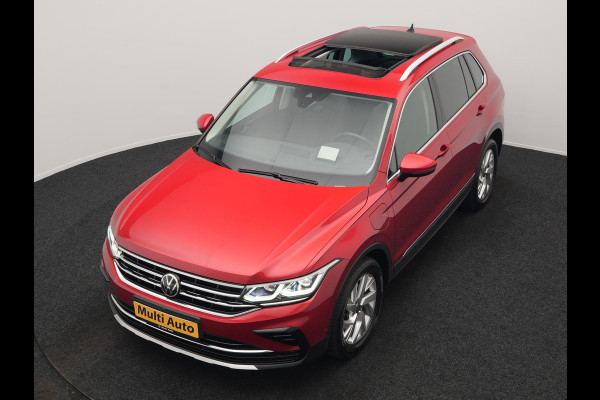 Volkswagen Tiguan 1.4 TSI eHybrid Elegance Plug In Hybrid 245pk Dealer O.H. PHEV | Trekhaak Af Fabriek | Panodak | Head Up | Adaptive Cruise | 360 Camera | Alcantara Stoelen Massage & Verwarmd | IQ Light | Sfeerverlichting | Stuur Verwarmd | Apple Carplay |
