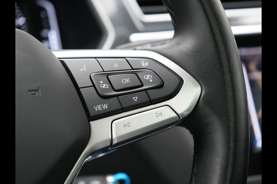 Volkswagen Tiguan 1.4 TSI eHybrid Elegance Plug In Hybrid 245pk Dealer O.H. PHEV | Trekhaak Af Fabriek | Panodak | Head Up | Adaptive Cruise | 360 Camera | Alcantara Stoelen Massage & Verwarmd | IQ Light | Sfeerverlichting | Stuur Verwarmd | Apple Carplay |
