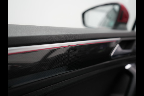 Volkswagen Tiguan 1.4 TSI eHybrid Elegance Plug In Hybrid 245pk Dealer O.H. PHEV | Trekhaak Af Fabriek | Panodak | Head Up | Adaptive Cruise | 360 Camera | Alcantara Stoelen Massage & Verwarmd | IQ Light | Sfeerverlichting | Stuur Verwarmd | Apple Carplay |