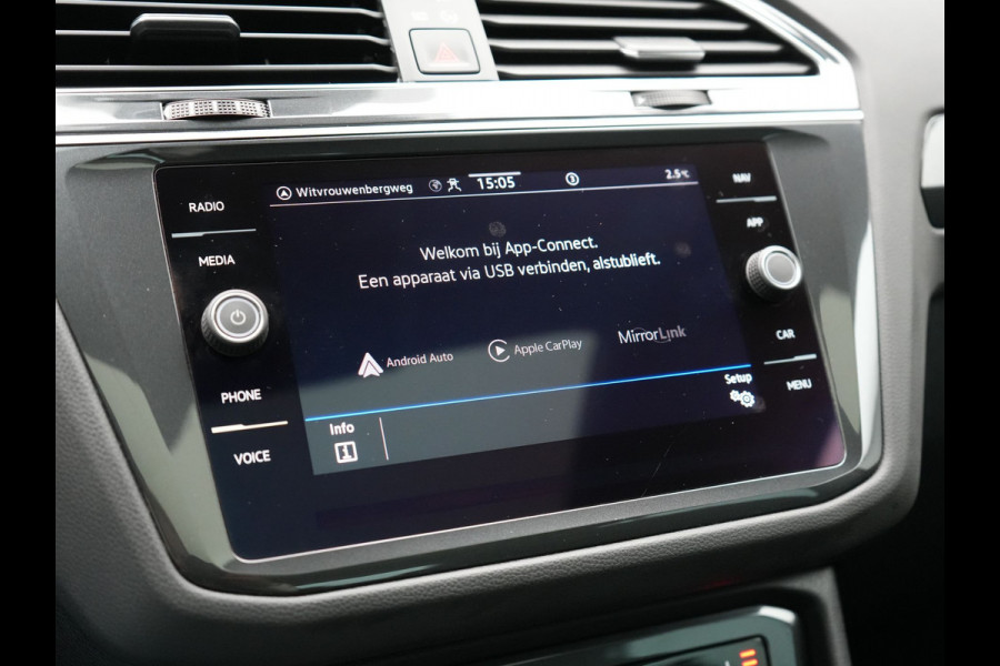 Volkswagen Tiguan 1.4 TSI eHybrid Elegance Plug In Hybrid 245pk Dealer O.H. PHEV | Trekhaak Af Fabriek | Panodak | Head Up | Adaptive Cruise | 360 Camera | Alcantara Stoelen Massage & Verwarmd | IQ Light | Sfeerverlichting | Stuur Verwarmd | Apple Carplay |