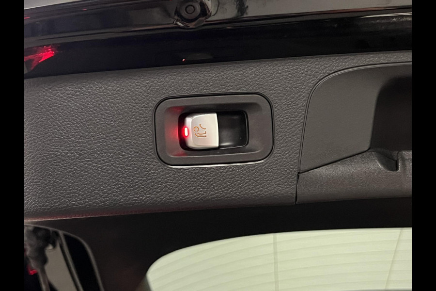 Mercedes-Benz GLC GLC 300 e 4MATIC Trekhaak | Open dak | Burmester | Stoel-/stuurverwarming | Memory | Head-up