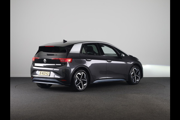 Volkswagen ID.3 First Plus 58 kWh 204 pk | Navigatie | Parkeersensoren | Achteruitrijcamera | Stoelverwarming | Apple Carplay/Android Auto | Matrix LED koplampen |