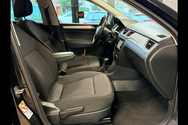 Škoda Rapid Spaceback 1.0 TSI Greentech Drive AUT. TREKHAAK CRUISE CONTROL PARKEERSENSOREN NAVI STOELVERWARMING