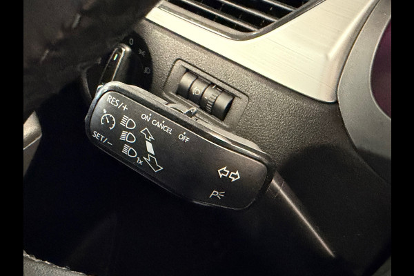 Škoda Rapid Spaceback 1.0 TSI Greentech Drive AUT. TREKHAAK CRUISE CONTROL PARKEERSENSOREN NAVI STOELVERWARMING