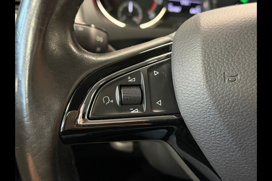 Škoda Rapid Spaceback 1.0 TSI Greentech Drive AUT. TREKHAAK CRUISE CONTROL PARKEERSENSOREN NAVI STOELVERWARMING