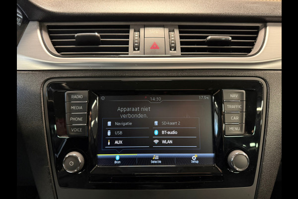 Škoda Rapid Spaceback 1.0 TSI Greentech Drive AUT. TREKHAAK CRUISE CONTROL PARKEERSENSOREN NAVI STOELVERWARMING