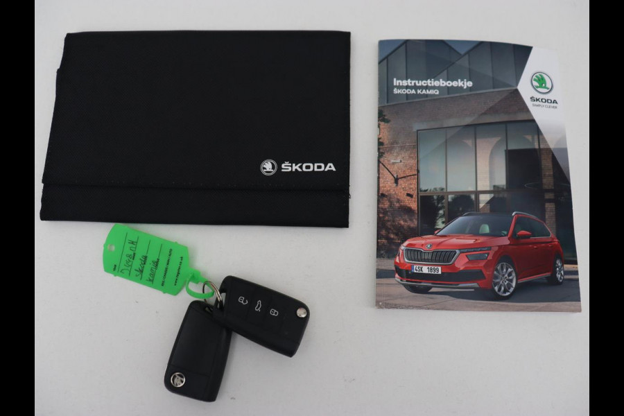 Škoda Kamiq 1.0 TSI Sport | Automaat | Carplay | Sportstoelen | DAB | Climate control | Parkeerhulp | Cruise control | Full LED | Bluetooth