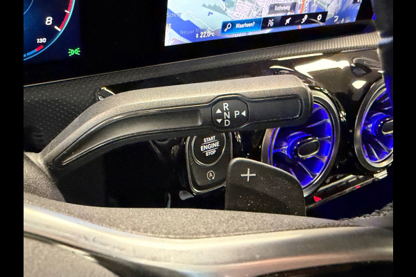 Mercedes-Benz A-Klasse 180 Business Solution AUT. PARKEERSENSOREN VOOR EN ACHTER CRUISE CONTROL STOELVERWARMING NAVI LDER