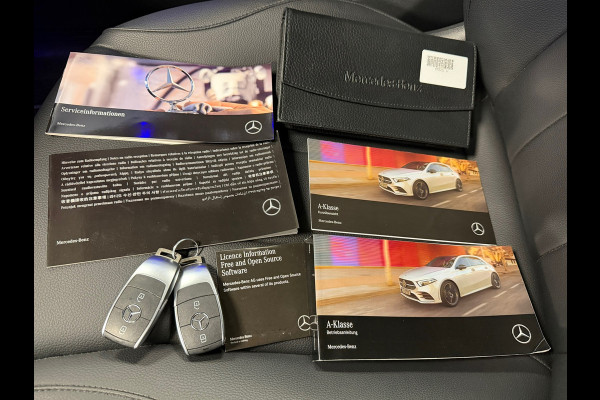 Mercedes-Benz A-Klasse 180 Business Solution AUT. PARKEERSENSOREN VOOR EN ACHTER CRUISE CONTROL STOELVERWARMING NAVI LDER