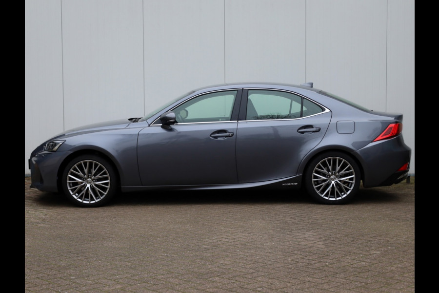Lexus IS 300h Hybrid Luxury Line | Mark Levinson | Stoelventilatie | LED