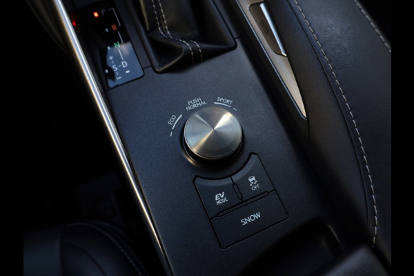 Lexus IS 300h Hybrid Luxury Line | Mark Levinson | Stoelventilatie | LED