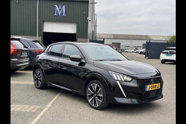 Peugeot e-208 EV GT 350 50 kWh VAN: 17.900,- VOOR: 15.877,- UW EINDEJAARSVOORDEEL: 2.023,- EURO | 3-fase laden | SOH 88% | Panoramadak | Adaptieve cruise control | Virtual cockpit | Stoelverwarming | Full options