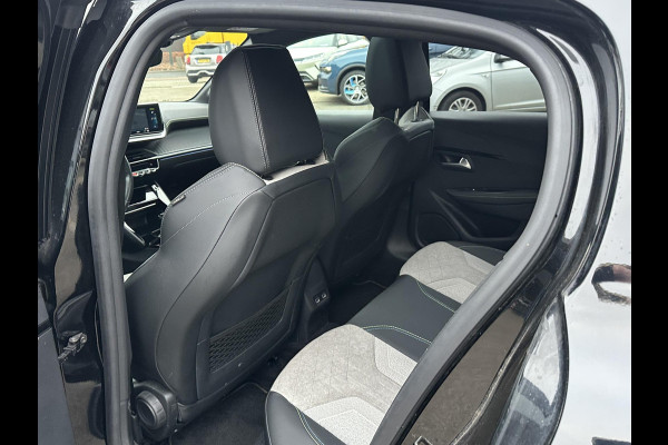 Peugeot e-208 EV GT 350 50 kWh VAN: 17.900,- VOOR: 15.877,- UW EINDEJAARSVOORDEEL: 2.023,- EURO | 3-fase laden | SOH 88% | Panoramadak | Adaptieve cruise control | Virtual cockpit | Stoelverwarming | Full options