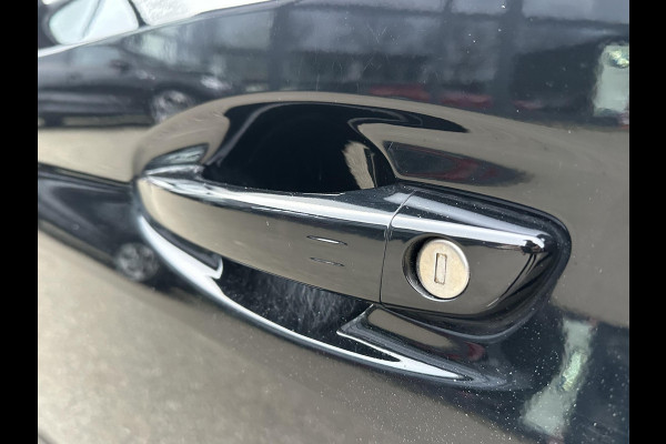 Peugeot e-208 EV GT 350 50 kWh VAN: 17.900,- VOOR: 15.877,- UW EINDEJAARSVOORDEEL: 2.023,- EURO | 3-fase laden | SOH 88% | Panoramadak | Adaptieve cruise control | Virtual cockpit | Stoelverwarming | Full options